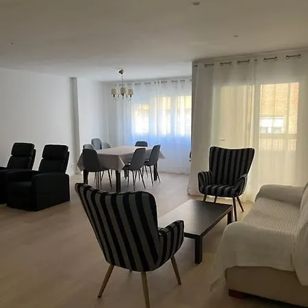 Piso El Llombo 20 Daire